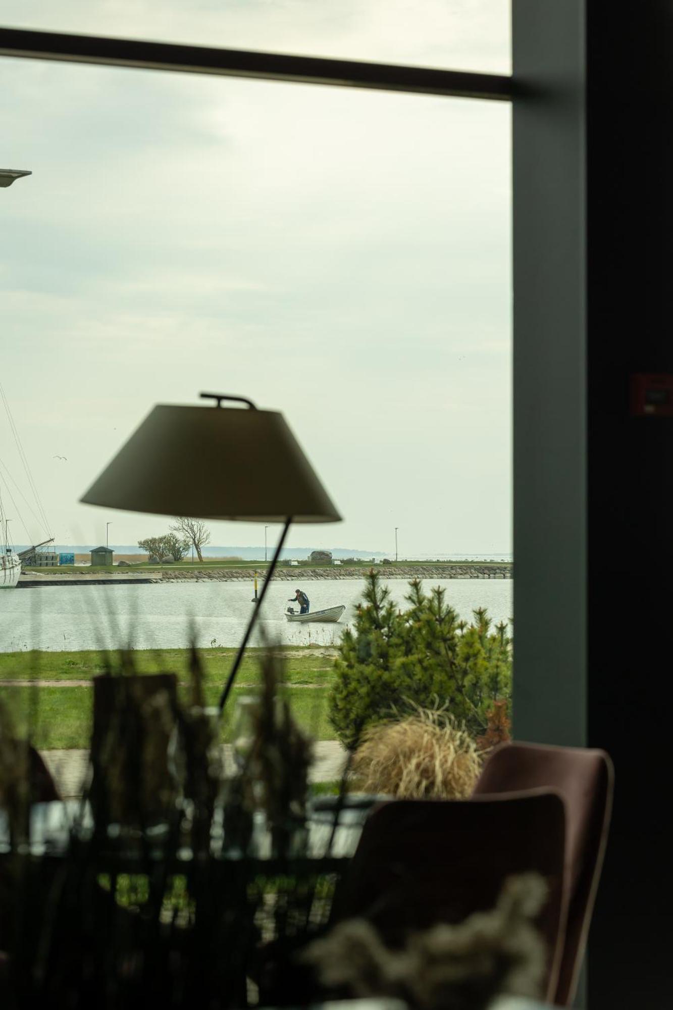 Oe Seaside Suites & Spa Kuressaare Kültér fotó